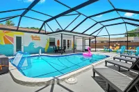 Pool Home - MiniGolf -Arcade- Near Beaches - Pet Friendly