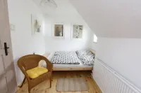 Idyllisch Gelegenes Ferienhaus mit Garten auf Reiterhof Hotels in Schopstal