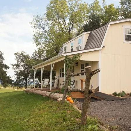 On farm cottage with mountain views.