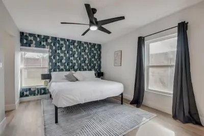 Old Town Keller 5bed 3 bath home Hotels in der Nähe von K9 Pointe Dog Park