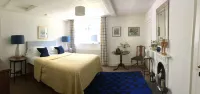 Charming Cottage in idyllic location on Stourhead Estate Yarn for the Soul 주변 호텔