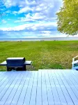 Pet Friendly Beach House, Bay Access, Stunning Views, access to State Park