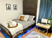 Dolly • Elvis • Cash Inspired Home in Pioneer- Royal Blue, Tackett & Sundquist