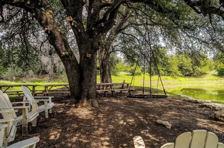 2 Cozy Cabins with Giant Hot Tub, Fire Pits, Fishing, Hiking and more