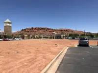 Quiet, charming, remodeled 2 bedroom townhome just minutes from the Red Cliffs