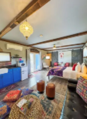 Aladdin Inspired Cabin Hot Tub Pet Friendly 3 Miles from Hocking Hills State Pk