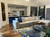 Newly Modern Home- 10 Minutes from Downtown Little Rock and River Market
