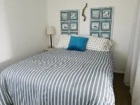 Mountain and Sound view, kid/dog/game-friendly Hotels near South Whidbey State Park