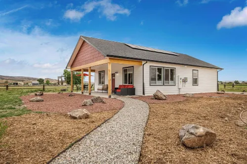 Adobe Creek Cottage - Serene Setting Close to Golf, Mountain Biking & Hiking Hotels in Fruita