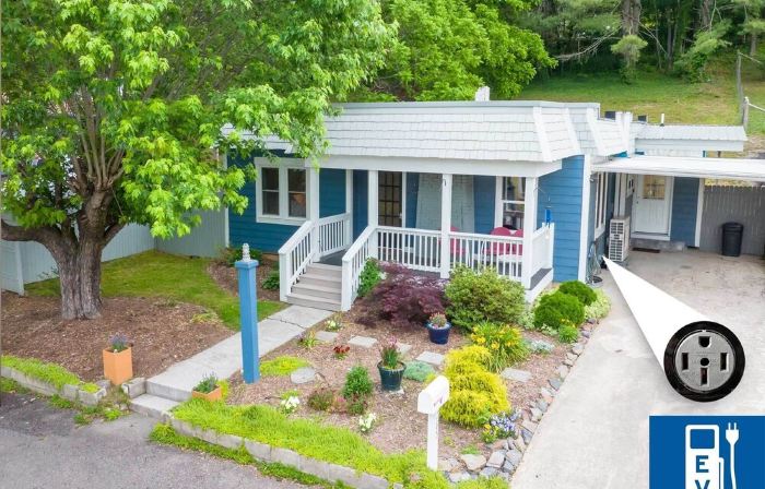 Artisan Gem - 2 BR / 1 Bath
