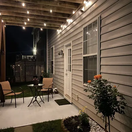 Modern rustic minutes from arena and speedway