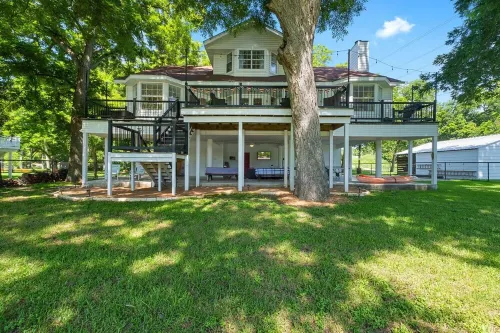 Lake It Easy...5Br Waterfront Home, Dock, Deck and Game Area