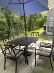 Centrally located for all Gainesville UF activities, shopping or hospitals.