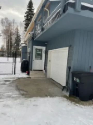 Golden Heart 3-Bed Luxury Home Hotels in 