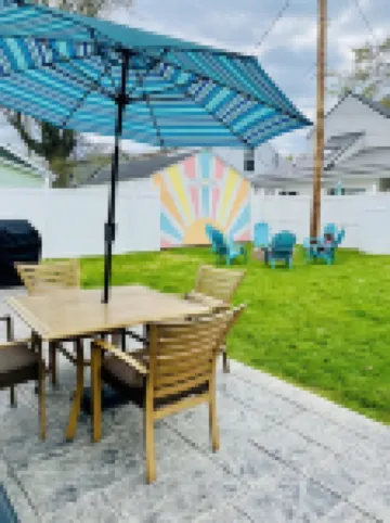 Lake Cottage with Private Community Beach