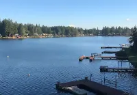 Lake Cabin with an Amazing View Hotels in Lacey