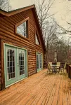 Relaxing 'Riverdance' Log Cabin  is 2.7 miles from Tryon Equestrian Resort