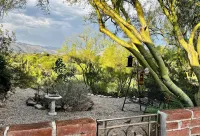 Quiet desert getaway with beautiful views and heated pool, pet-friendly Hotels near CVS