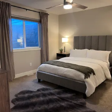 Cozy Cascade Nook - 2 bedroom basement apartment