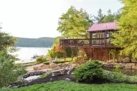Charming 3-BR house: Lake Views, Firepit, Ping Pong, & Kayaks in Greenwood Lake