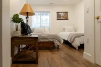 Newly Renovated Home. Monthly Rental Discounted Rate. Relax in Our Massage Chair
