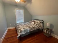 Lovely 3-bedroom City Escape 스카이필즈 아버리텀 주변 호텔