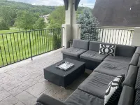 Enjoy views of Old Kinderhook 14th green, in 4 bedroom king bed - 6 bath home