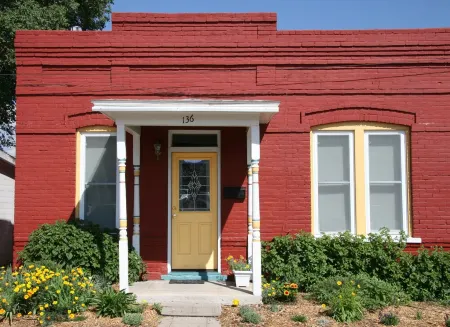 By the River & Downtown, Beautiful, Comfortable, Kids Welcome STL# 02559535