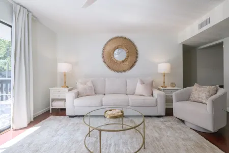 5 Star Luxury Living in Homewood Minutes from Samford! Отели рядом с достопримечательностью «Университет Самфорд»