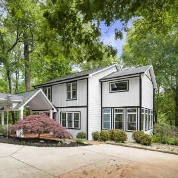 Shady Shoals - Lakefront; Quiet Cove; Huge Dock; Pool Table; Walk to State park