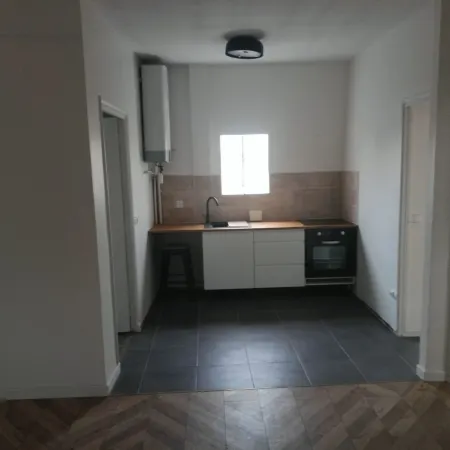 4 Rooms Appartements in Chatou 10 Minutes from West Paris et Ladefense Отели в г. Шату