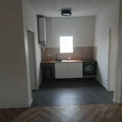 4 Rooms Appartements in Chatou 10 Minutes from West Paris et Ladefense Hotels in Chatou