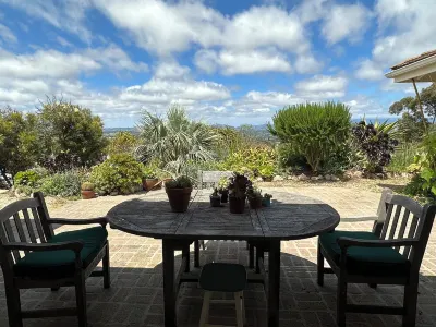 Hilltop 360° ocean to mountain view, pool, spa, orchard, lush gardens Sanctuary