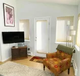 Rocky Mountain Retreat!  King bed, soaker tub, walk to bus stop/transfer station