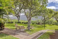 Beautiful townhome with 2 pools— 5 min from the beach!