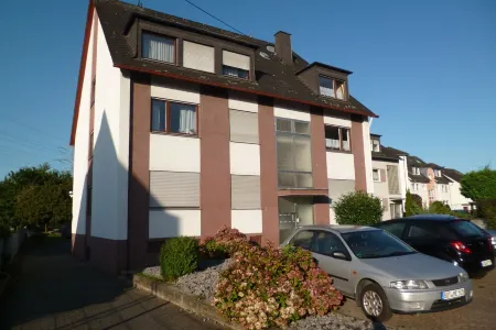 Welcome to the apartment house ABENDSONNE Large apartment in the attic Отели рядом с достопримечательностью «VFF Wehrtechnische Studiensammlung Koblenz»