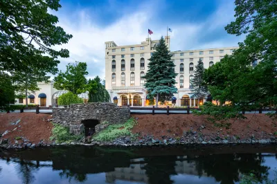 Doubletree by Hilton Nashua Hotels near Holman Stadium