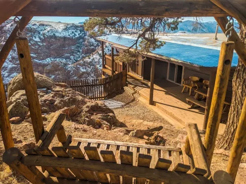 Spacious retreat on the Rim of the Royal Gorge