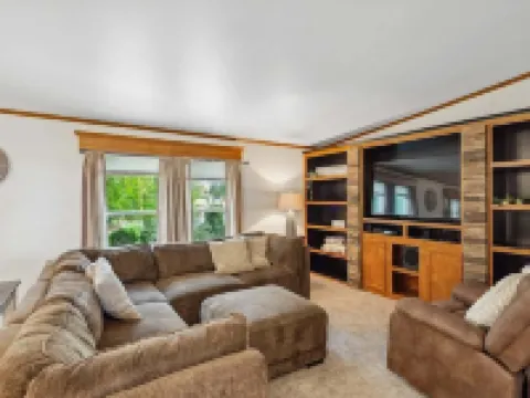 1 mile to Strasburg RR+King Bed 斯特拉斯堡酒店