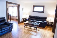 Three Bedroom Entire Apartment Great for Families.