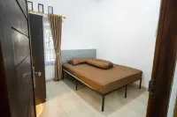 Wistara Guest House Malioboro Yogyakarta Hotels in Bumijo