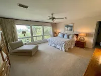 Beautiful remodeled lake view home, Modified new rates for fall.