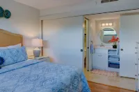 Remodeled Quiet Oceanfront Corner Unit on 3rd Floor at Sugar Beach Resort