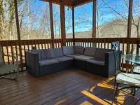 Claytor Lake Hideaway Hotels in Pulaski County