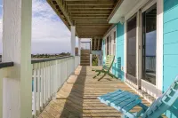 Panoramic Views! 7BR - 8BA - Elevator- Pool - Hot Tub - Game Room - Theater