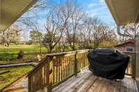 Historic Station House  Rustic Charm with Modern Comfort Hotel a Thompson's Station