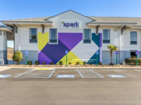 Spark by Hilton Calhoun Hotels in Calhoun