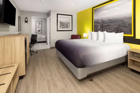 Super 8 by Wyndham Hazleton Отели в г. Восток Юнион Тауншип