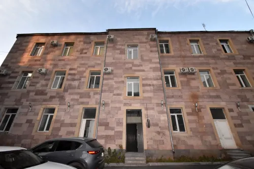 Seva Komitas Hotel فنادق في Zovuni