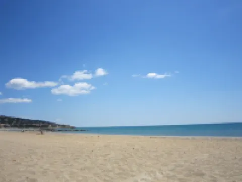 IN THE TYPICAL DISTRICT OF POINTE COURTE IN SETE CITY BETWEEN SEA AND SKY فنادق في سيت